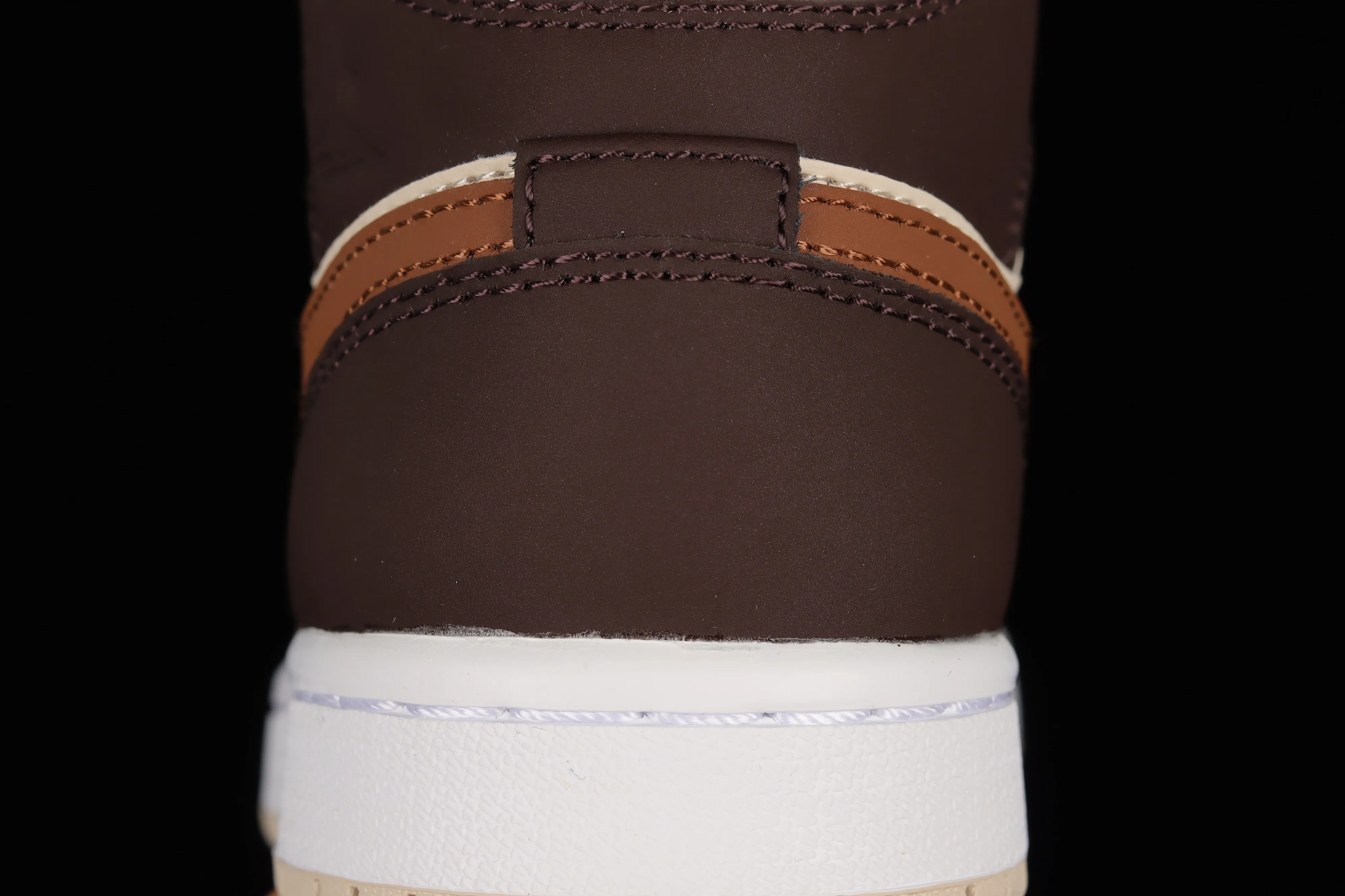 All categories Air Jordan Jordan series basketball shoes Air Jordan 1 Mid G version pure original Air Jordan 1 Mid SE AJ1 Joe 1 meter brown mid-top retro basketball shoes DO6699-200